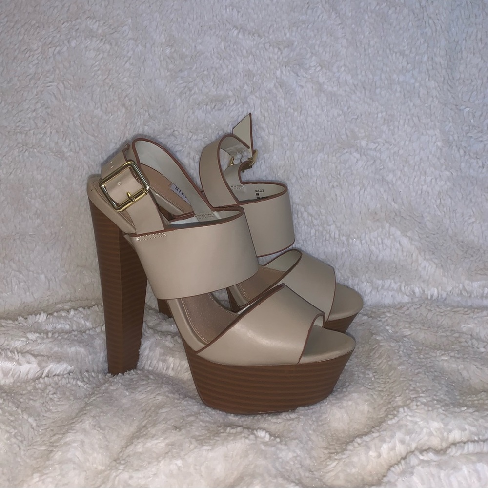STEVE MADDEN DULCEE TAUPE HEEL - BRAND NEW WITHOUT TAGS - size 6